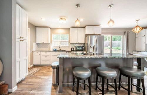 Flagstone Hall! Family Home w Scenic Views - Foto 11