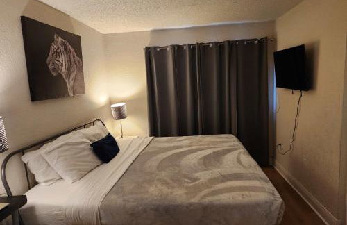 Beautiful 2-Bedroom Condo Near Universal and other Orlando Attractions, King Bed & Wi-Fi - Foto 17