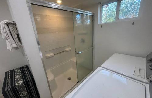 Charming lower-level suite close to ISU & downtown - Foto 4