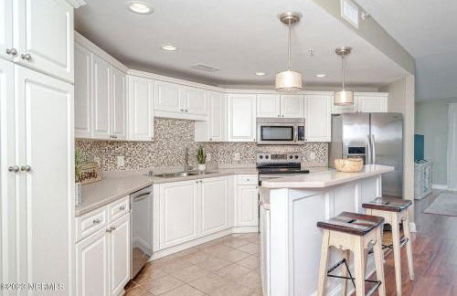 Waterfront Resort , World Class Marina & Slip - Foto 11