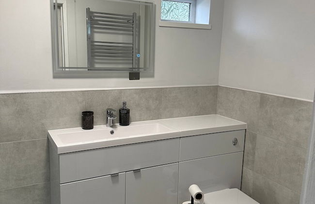 3 bed Chill Glouc With 3 Bedrooms and 1 Bathrooms - Photo 18