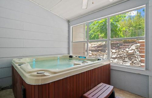 Bamboo Oasis-Relaxing Hot Tub-Family Time - Foto 30