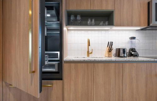 On 46th Floor! Amazing Views and Free Parking - Foto 18