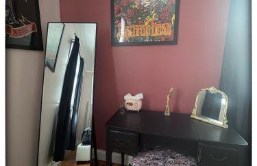 Charming 3BR Apartment at Historic Salem Common - Lally's House" - Foto 5
