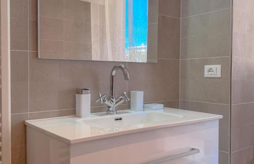 Vittorio Veneto - Modern and Central by Host Hero - Foto 25