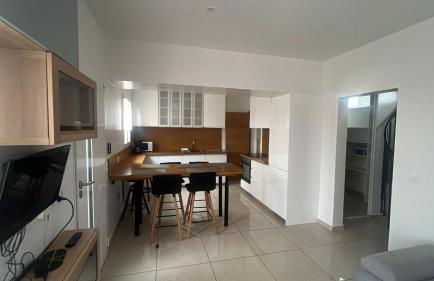 Maison entière avec terrasse - Foto 2