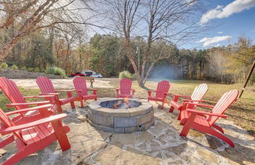 Waterfront Lay Lake Retreat w/ Dock & 3 Piers! - Foto 41