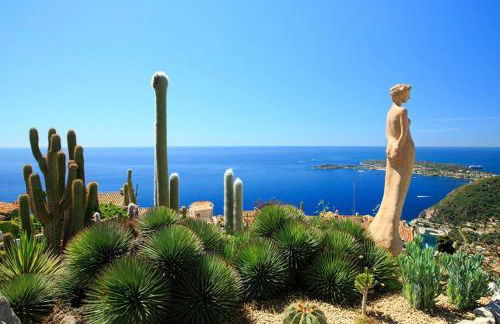 Villa d exception avec terrasse, jacuzzi, vue mer, parking, en plein cœur du village de Eze - Foto 56