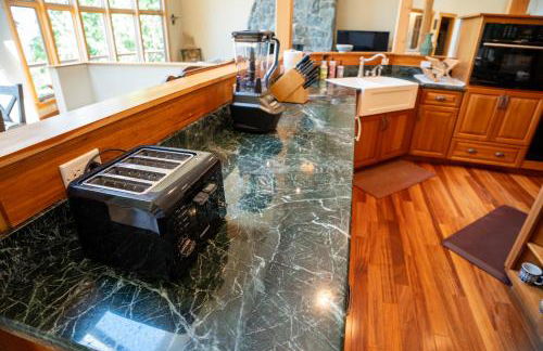 Rustic-modern Lake House in Milton Near Burlington and Eagle Mountain - Foto 46