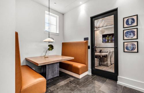 Peaceful 2BR by the Bay Pool and Coastal Vibes - Foto 41