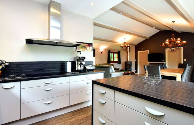 Luxurious Chalet in Beauraing With Sauna - Foto 15