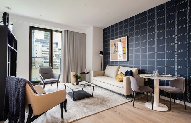 Stylish Studio Apartment With River Views in Londons Bustling Docklands - Foto 21