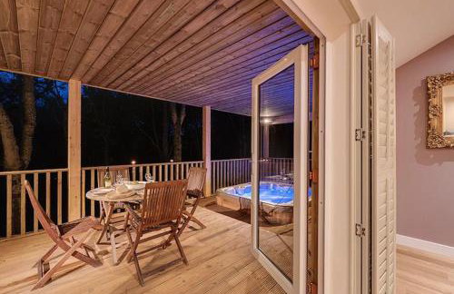 Willow Lodge, Hot Tub, Woodburner - Foto 21