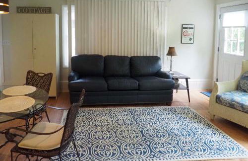 Getaway on Crystal Clear Lake Main and Guest House! - Foto 27