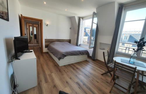 Studio de charme toits parisiens - Foto 8