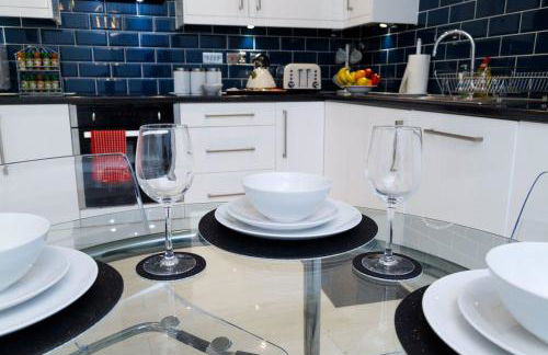 Live in Leeds Nazarene Apartments - Photo 12