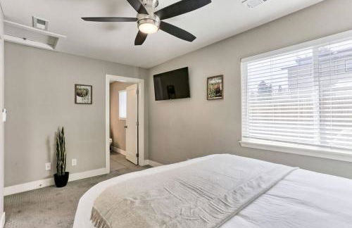 Quiet and Comfy Oasis - Firepit and Yard in Denver - Foto 22