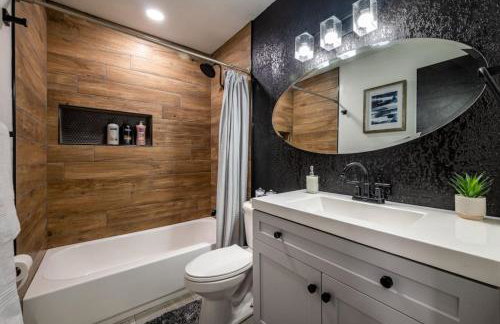 Large 2 bedroom with King bed and Patio - Foto 7