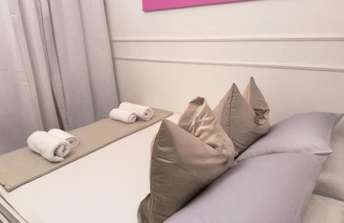 CallMeHome - Navigli Apartment - Authentic Milanese Stay - Foto 23