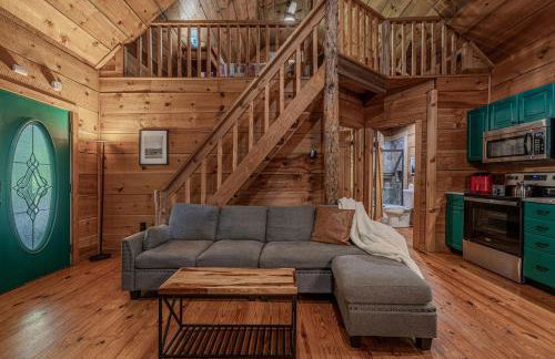 Smokies Cabin with Hot Tub and Arcade Games - Photo 38