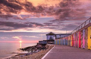 Modern Coastal Retreat, HotTub, Fire Pit, Pets welcome - Photo 33