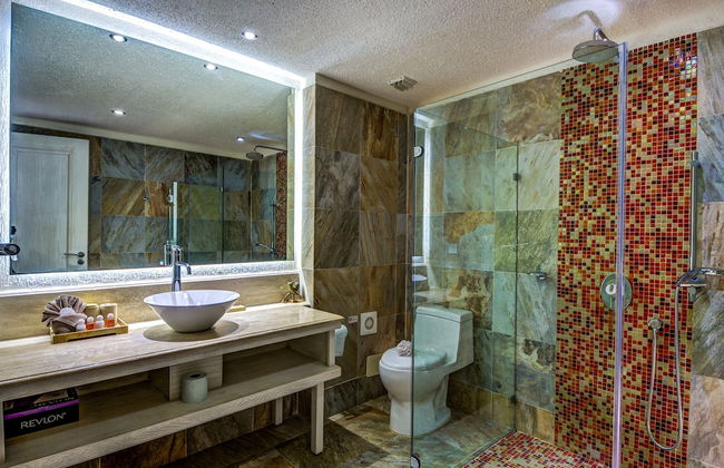 Suites Corazon - Photo 55