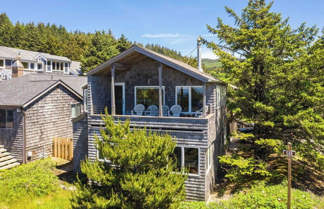 Chapman Cove by Avantstay Gorgeous Beach Bungalow w/ Sauna - Photo 26