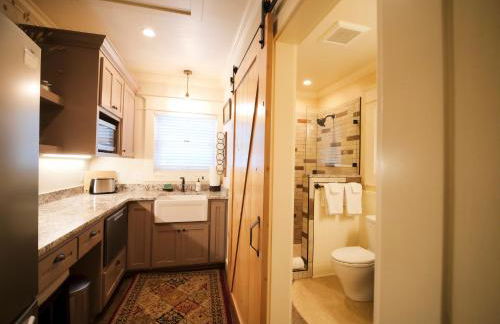 RedTail Inn - 3 Suites Sleeps up to 12 - Foto 33