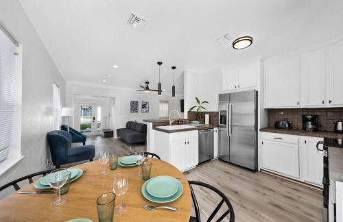 Escape to Newly Remodeled Home in the Heart Fort Lauderdale with Private Pool - Foto 3