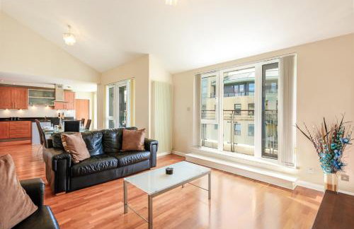 Britannia Penthouse - Foto 1