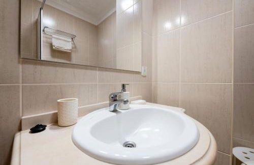 Caniço Quintas III by Trip2Portugal - Foto 8