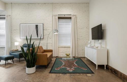 Modern Loft-Style Retreat Near Blenko Glass in Milton, WV - Foto 28