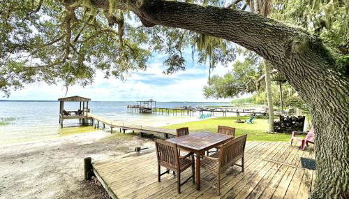 Cozy Lake House on Lake Weir - Foto 2