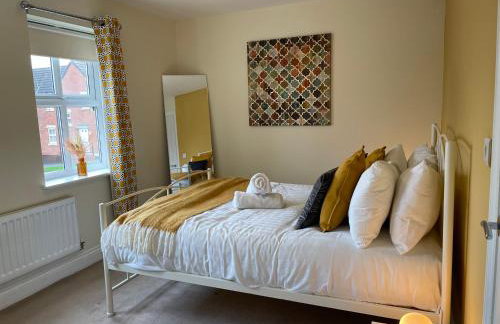 Fleetwood - 3 bedroom apartment, fab 4 contractors - Foto 1