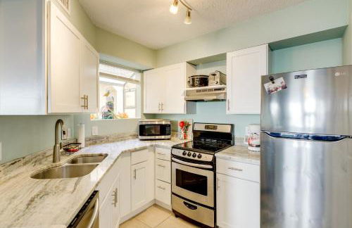 Walk to Beach 1st-Floor Unit with Pool in Melbourne - Foto 11