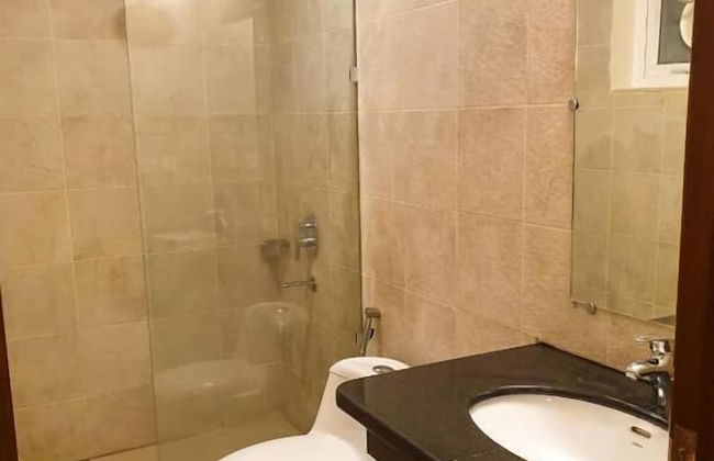 Bellevue Luxury Apartments - Photo 6