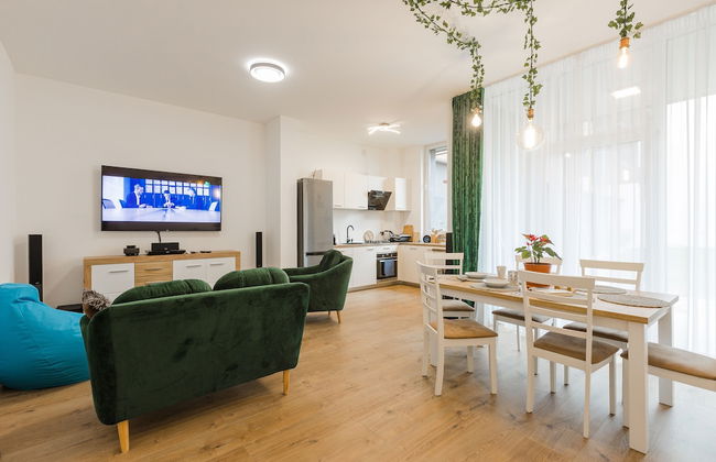 Essenza Charming Two BedRoom Apartment - Photo 37