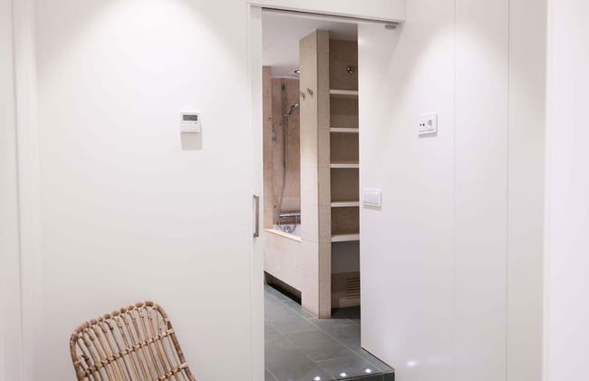 Ampersand - Bright 2-bedroom Apartment - Photo 18