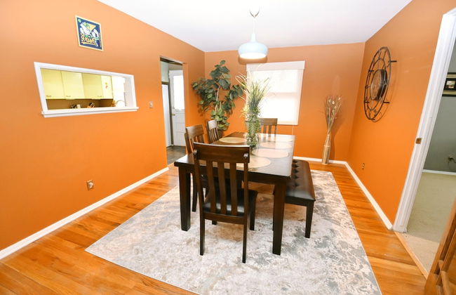 Mid Century Modern 30 Minute Walk to Notre Dame 3 Bedroom 3 Full Bath 2008 - Foto 5