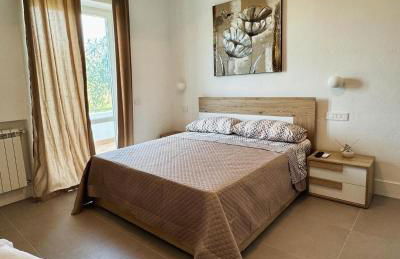 Gloria House - Photo 13