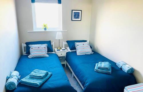 Brand New Cosy Cowes Cottage , 3 Bedroom, Sleeps 5 - Foto 8