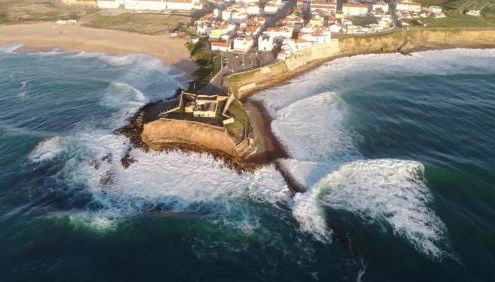 Mare Cheia: Beach and Surf Apartment 2 - Photo 4