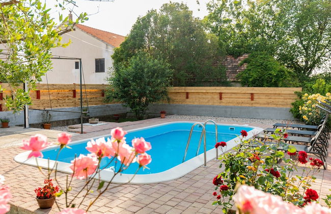 Holiday Retreat With Swimming Pool - Foto 27