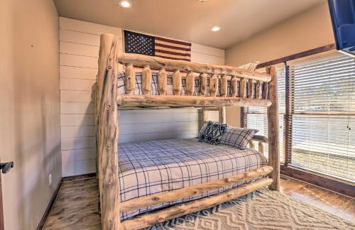 Fire Pit & Grill: Pet-Friendly Shelby Home! - Foto 15