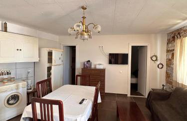 πετρινη κατοικια - Foto 1