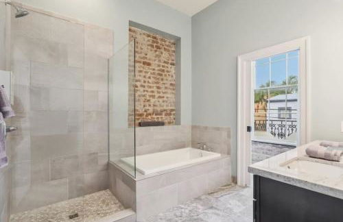 The Burgundy House #1 Steps to the French Quarter - Foto 4