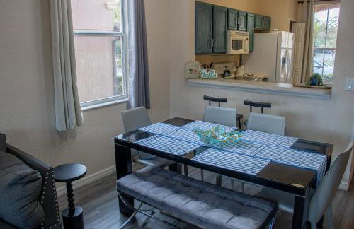 Villas at Regal Palms-4 Bedroom3.5 bath Townhouse - Foto 23