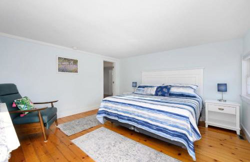 Dog-Friendly Pleasant Lake Cottage in Harwich - Photo 19