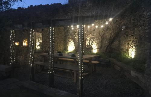 Beautiful Cottage nr Mendip Hills Private Parking - Photo 32