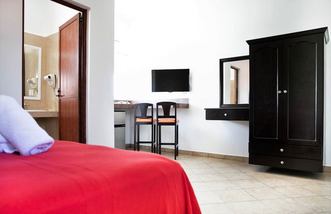 Hotel Colonial Playa del Carmen - Photo 78